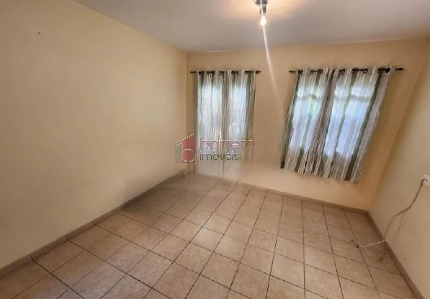 CASA TÉRREA PARA VENDA E LOCAÇÃO NO BAIRRO JARDIM PLANALTO – JUNDIAÍ/SP