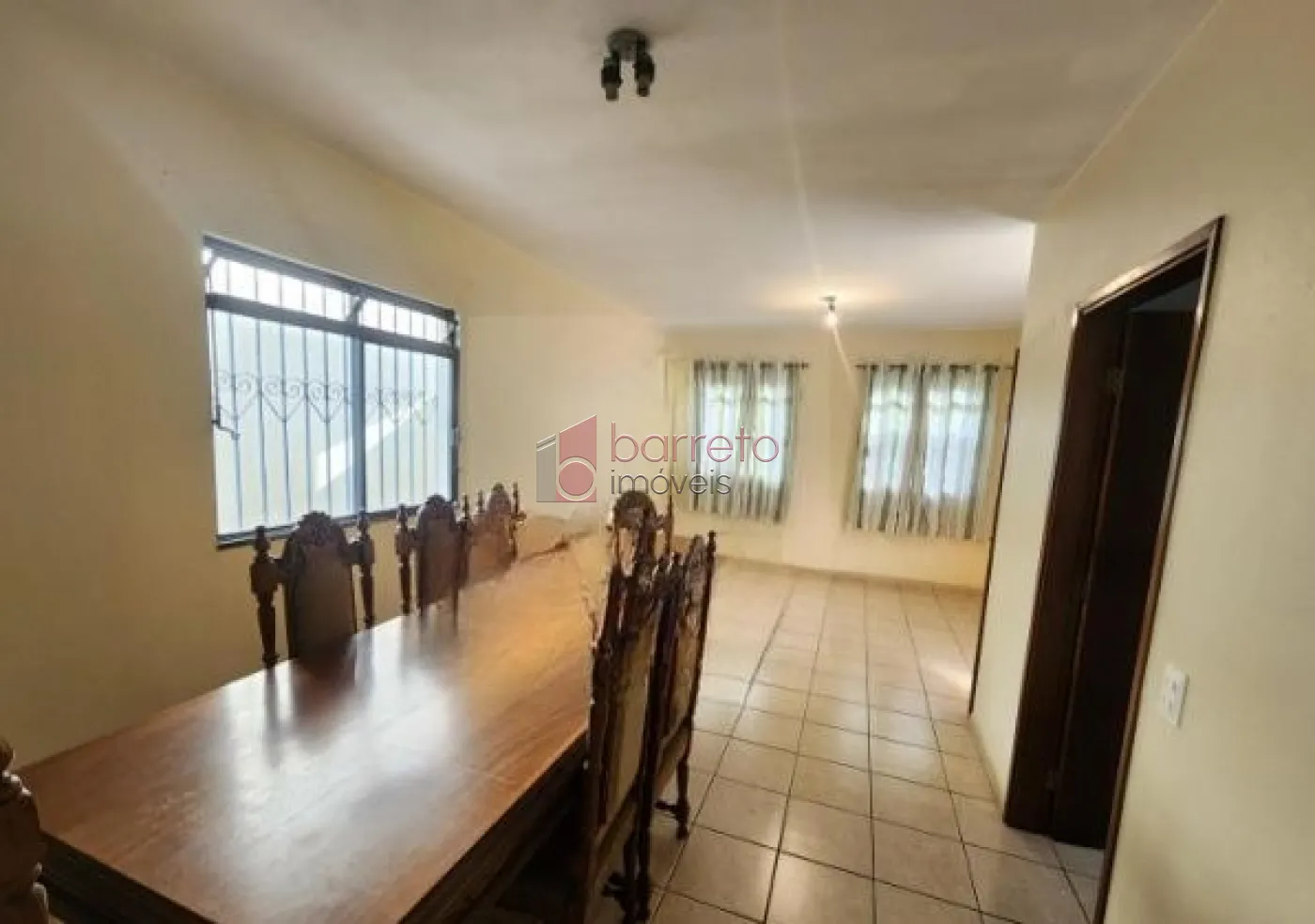 CASA TÉRREA PARA VENDA E LOCAÇÃO NO BAIRRO JARDIM PLANALTO – JUNDIAÍ/SP
