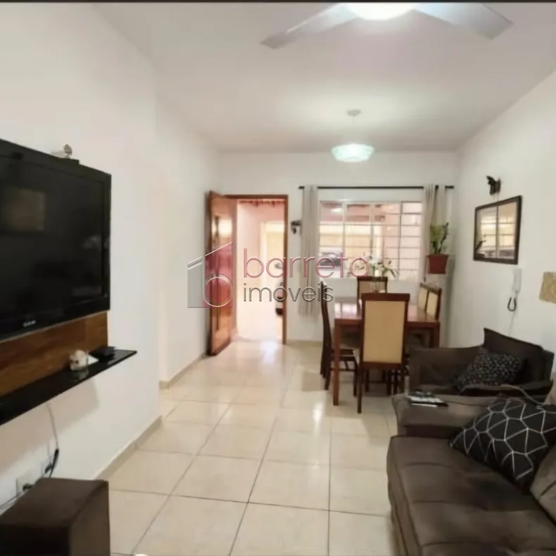 Casa à Venda com 3 dormitórios no Bairro – Parque Carolina – Jundiaí/SP