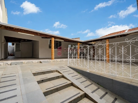 CASA TÉRREA À VENDA NO BAIRRO VILA RAMI EM JUNDIAÍ/SP