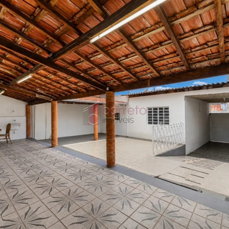 CASA TÉRREA À VENDA NO BAIRRO VILA RAMI EM JUNDIAÍ/SP