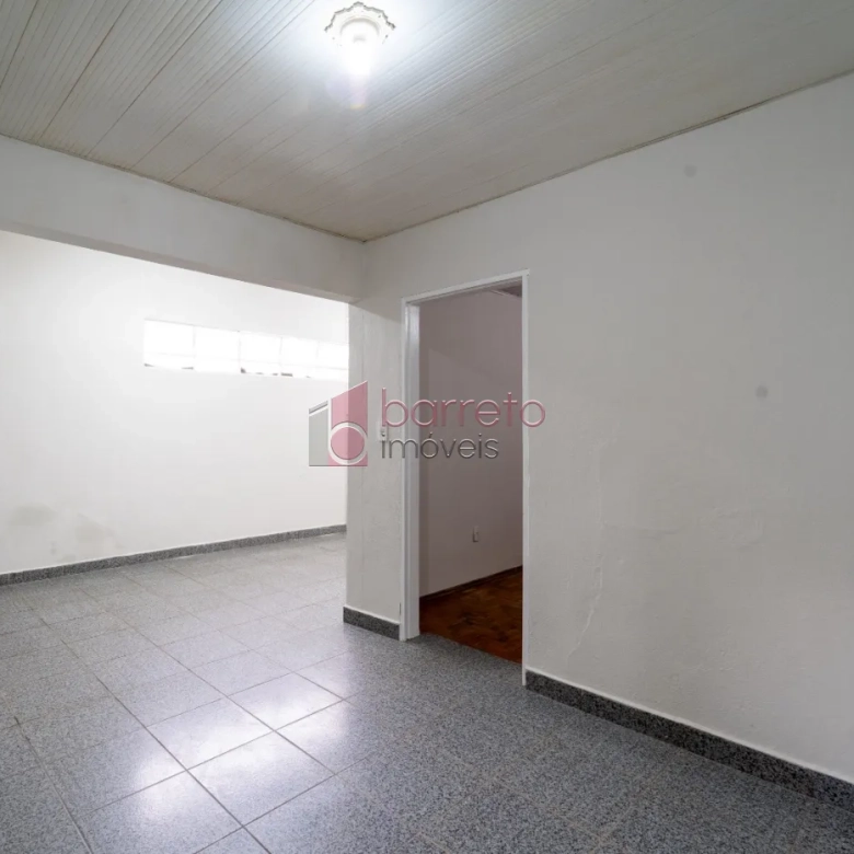 CASA TÉRREA À VENDA NO BAIRRO VILA RAMI EM JUNDIAÍ/SP