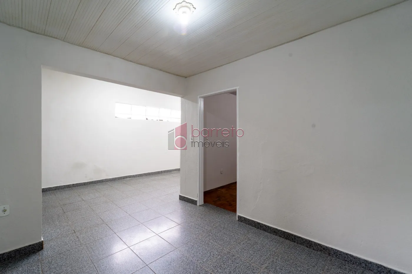 CASA TÉRREA À VENDA NO BAIRRO VILA RAMI EM JUNDIAÍ/SP
