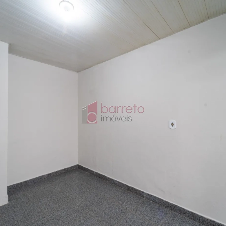 CASA TÉRREA À VENDA NO BAIRRO VILA RAMI EM JUNDIAÍ/SP