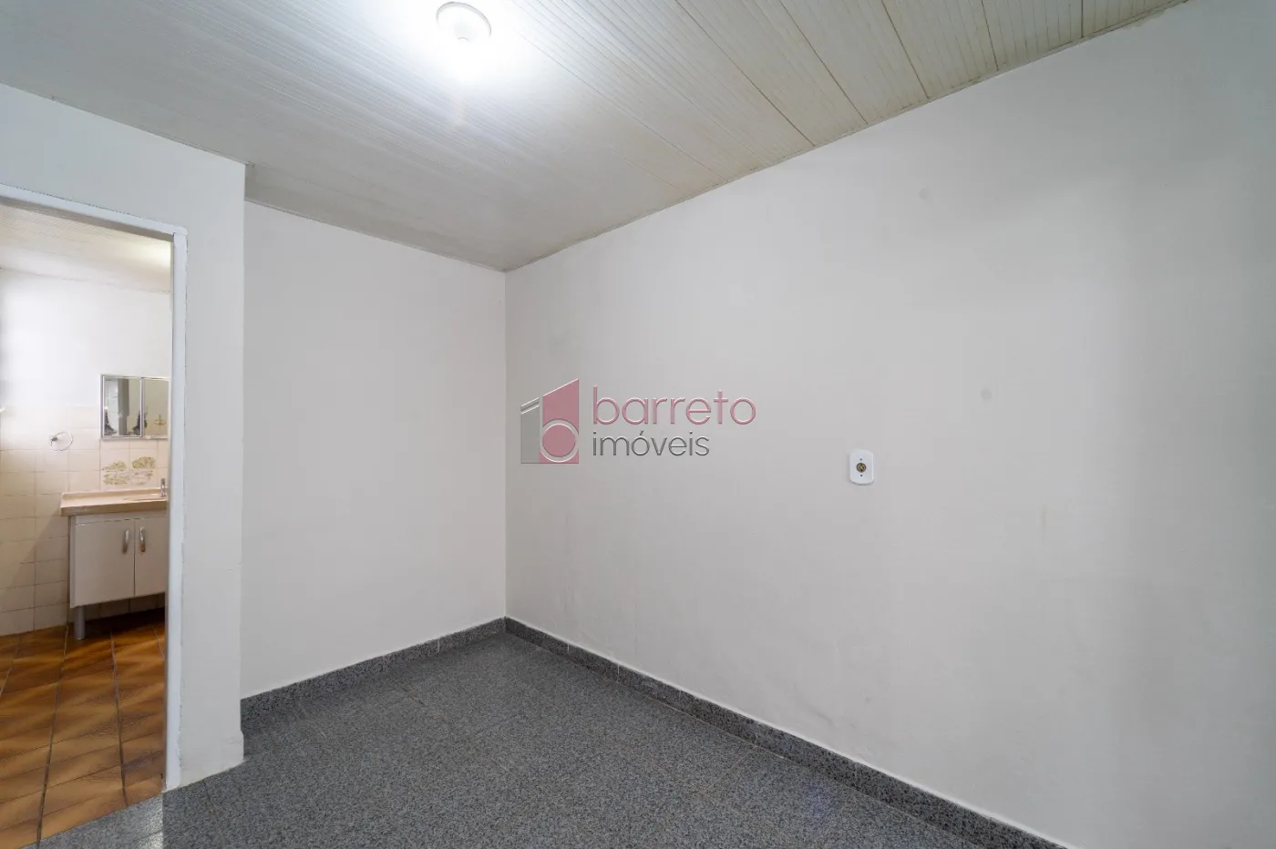 CASA TÉRREA À VENDA NO BAIRRO VILA RAMI EM JUNDIAÍ/SP