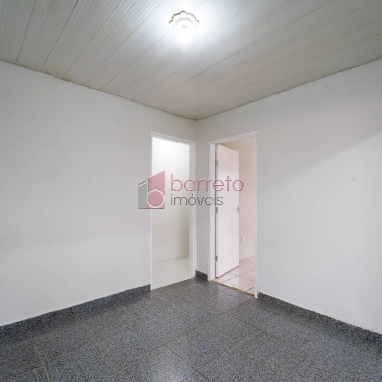 CASA TÉRREA À VENDA NO BAIRRO VILA RAMI EM JUNDIAÍ/SP