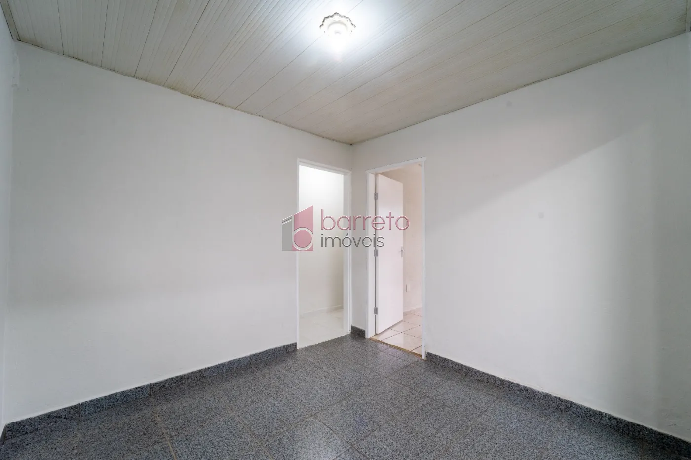 CASA TÉRREA À VENDA NO BAIRRO VILA RAMI EM JUNDIAÍ/SP