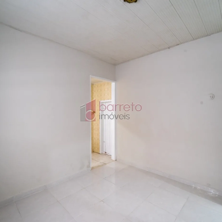 CASA TÉRREA À VENDA NO BAIRRO VILA RAMI EM JUNDIAÍ/SP