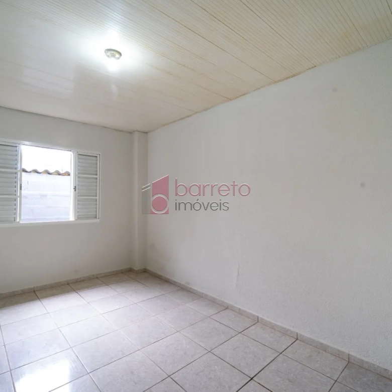 CASA TÉRREA À VENDA NO BAIRRO VILA RAMI EM JUNDIAÍ/SP