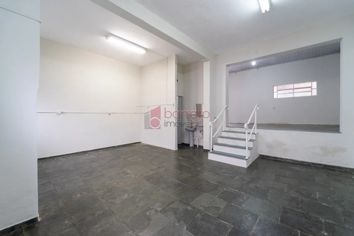 CASA TÉRREA À VENDA NO BAIRRO VILA RAMI EM JUNDIAÍ/SP