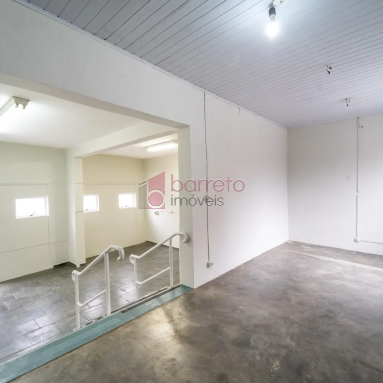 CASA TÉRREA À VENDA NO BAIRRO VILA RAMI EM JUNDIAÍ/SP