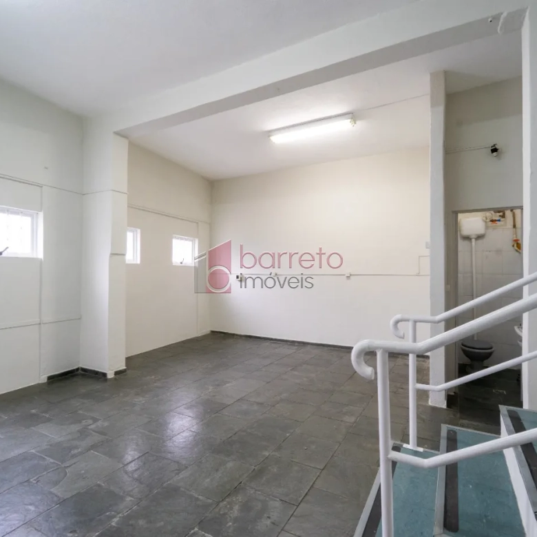 CASA TÉRREA À VENDA NO BAIRRO VILA RAMI EM JUNDIAÍ/SP