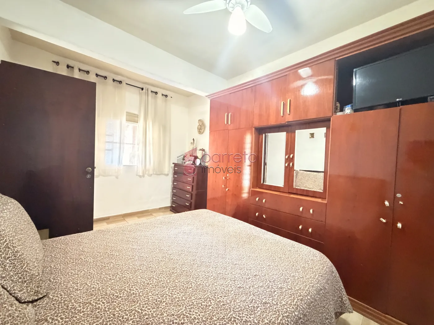 CASA À VENDA – 02 QUARTOS – VILA GUARANI/VILA VIOTTO – JUNDIAÍ/SP