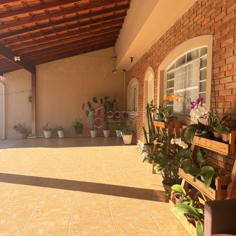 CASA À VENDA – 02 QUARTOS – VILA GUARANI/VILA VIOTTO – JUNDIAÍ/SP
