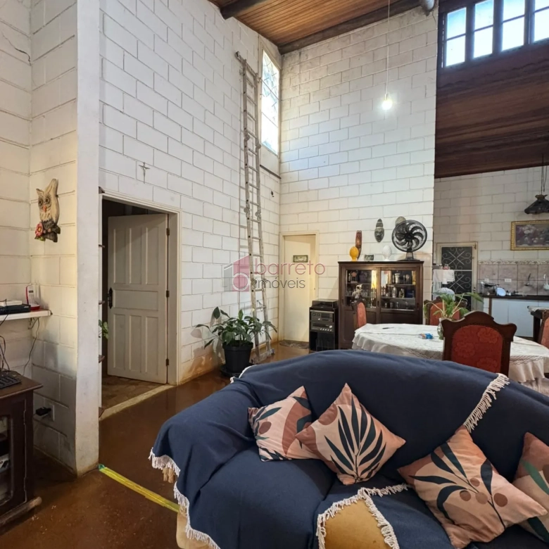 CHÁCARA RESIDENCIAL À VENDA NO BAIRRO JARDIM TARANTELA – JUNDIAÍ/SP