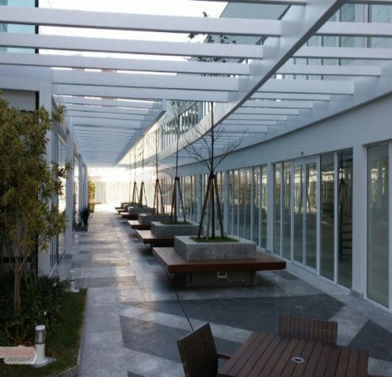 SALA TÉRREA PARA LOCAÇÃO E VENDA NO EDIFÍCIO GOLDEN OFFICE BUSINESS & MALL – JUNDIAÍ/SP