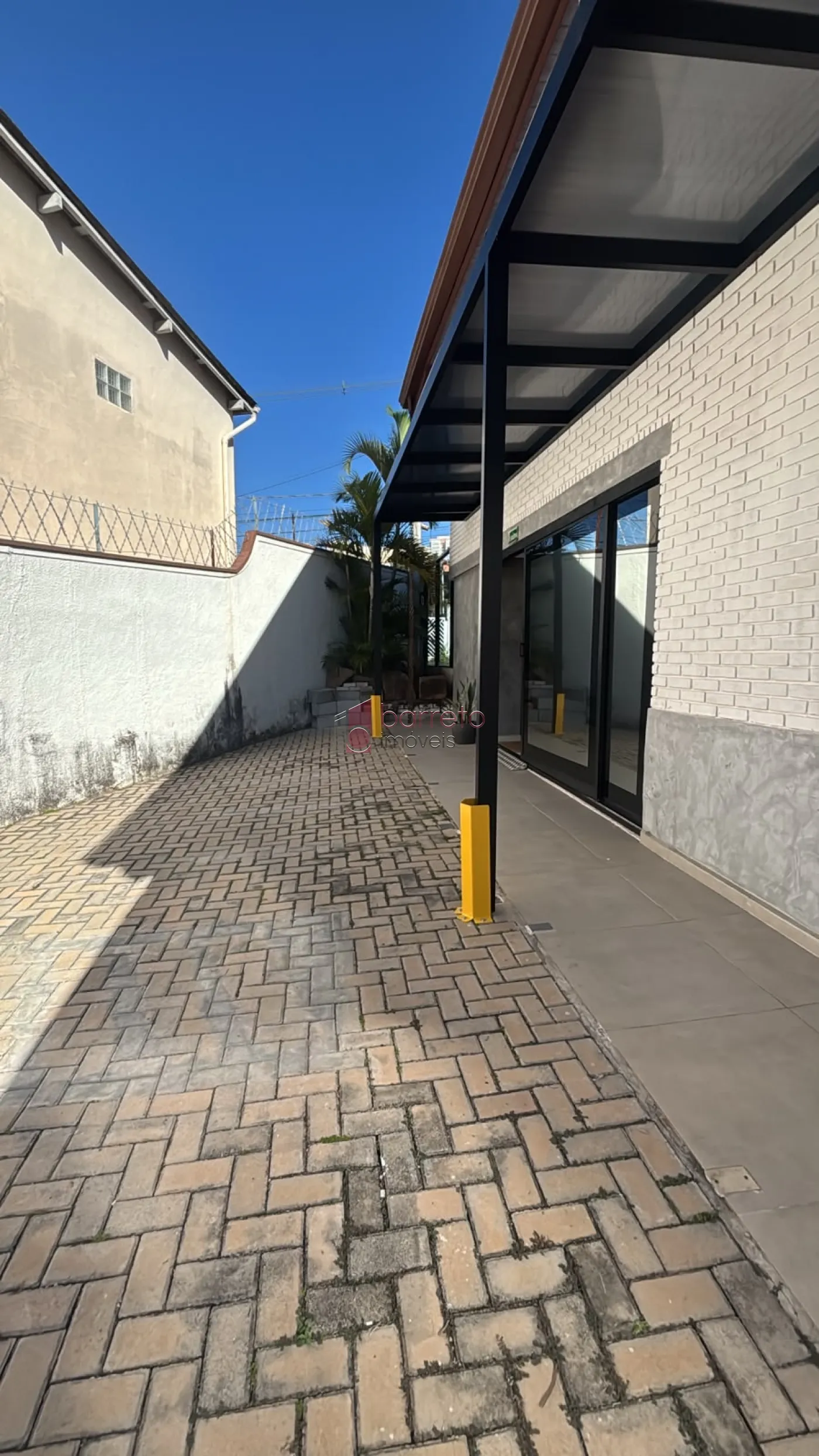 CASA COMERCIAL COM ESTRUTURA DE COWORKING À VENDA NO ANHANGABAÚ EM JUNDIAÍ/SP