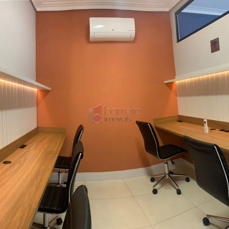 CASA COMERCIAL COM ESTRUTURA DE COWORKING À VENDA NO ANHANGABAÚ EM JUNDIAÍ/SP
