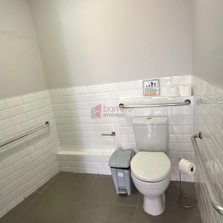 CASA COMERCIAL COM ESTRUTURA DE COWORKING À VENDA NO ANHANGABAÚ EM JUNDIAÍ/SP
