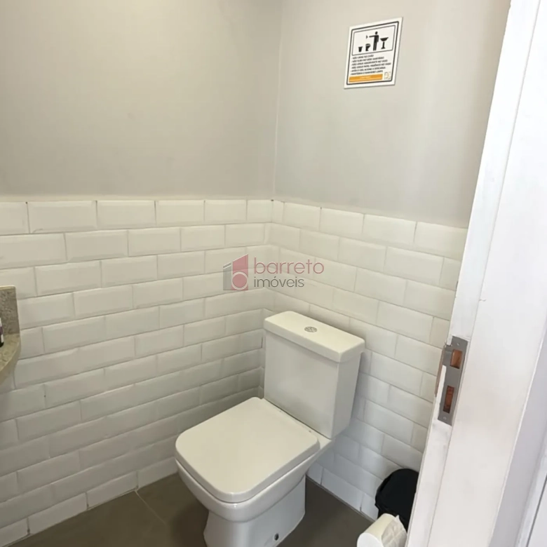 CASA COMERCIAL COM ESTRUTURA DE COWORKING À VENDA NO ANHANGABAÚ EM JUNDIAÍ/SP