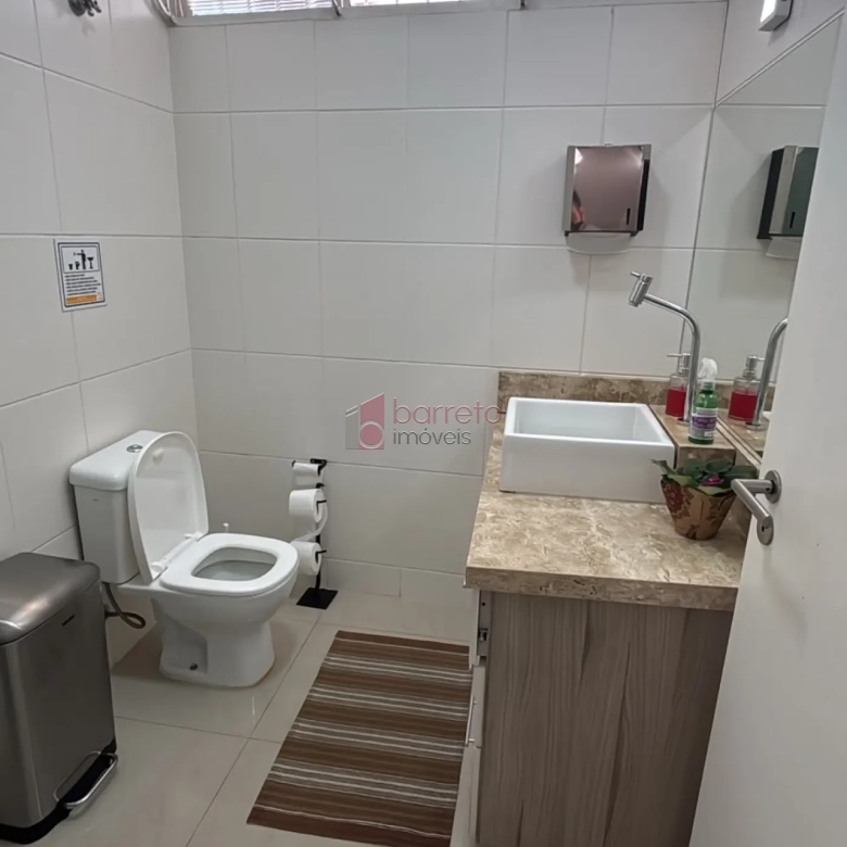 CASA COMERCIAL COM ESTRUTURA DE COWORKING À VENDA NO ANHANGABAÚ EM JUNDIAÍ/SP