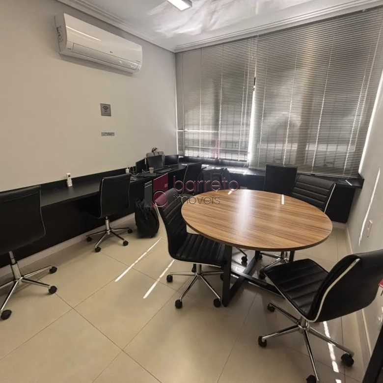 CASA COMERCIAL COM ESTRUTURA DE COWORKING À VENDA NO ANHANGABAÚ EM JUNDIAÍ/SP