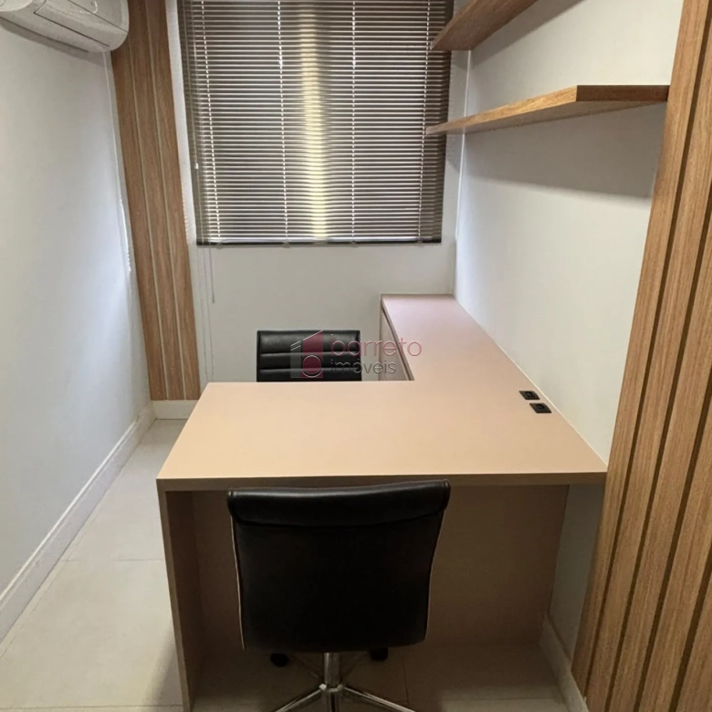CASA COMERCIAL COM ESTRUTURA DE COWORKING À VENDA NO ANHANGABAÚ EM JUNDIAÍ/SP