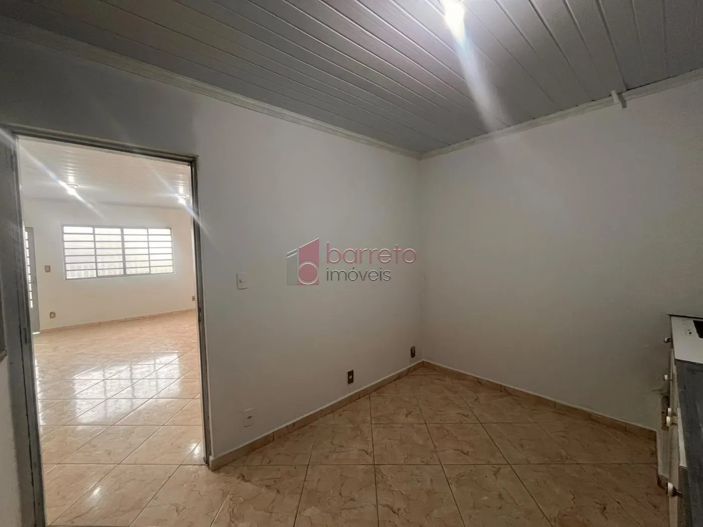 PRÉDIO COMERCIAL PARA VENDA E LOCAÇÃO NO CORRUPIRA – JUNDIAÍ/SP