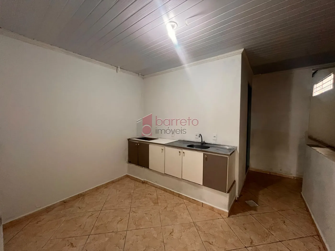 PRÉDIO COMERCIAL PARA VENDA E LOCAÇÃO NO CORRUPIRA – JUNDIAÍ/SP