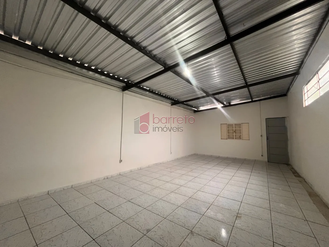 PRÉDIO COMERCIAL PARA VENDA E LOCAÇÃO NO CORRUPIRA – JUNDIAÍ/SP