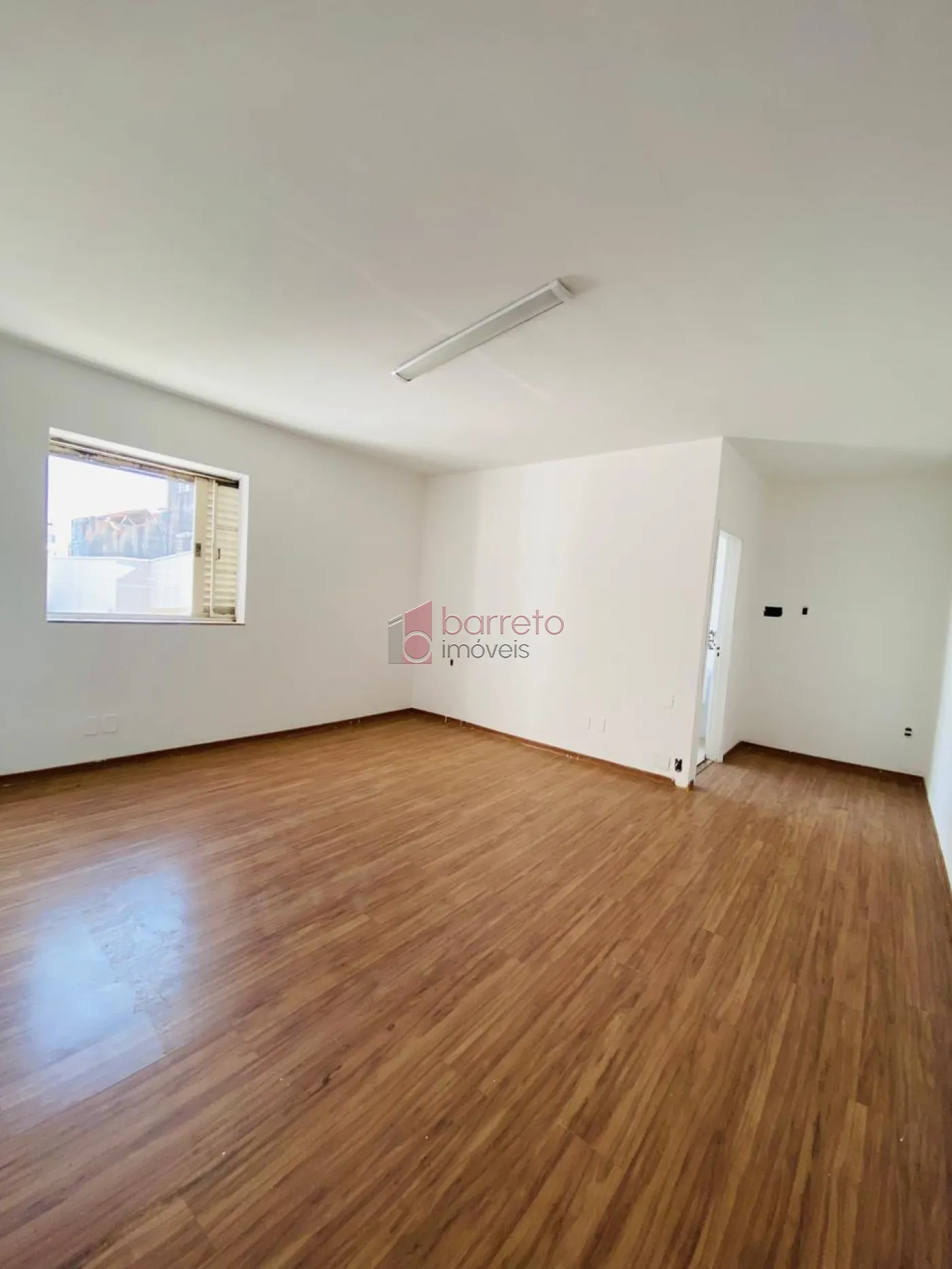 SOBRADO COMERCIAL PARA LOCAÇÃO NO BAIRRO VILA ARENS – JUNDIAÍ/SP