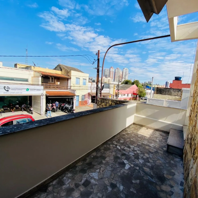 SOBRADO COMERCIAL PARA LOCAÇÃO NO BAIRRO VILA ARENS – JUNDIAÍ/SP