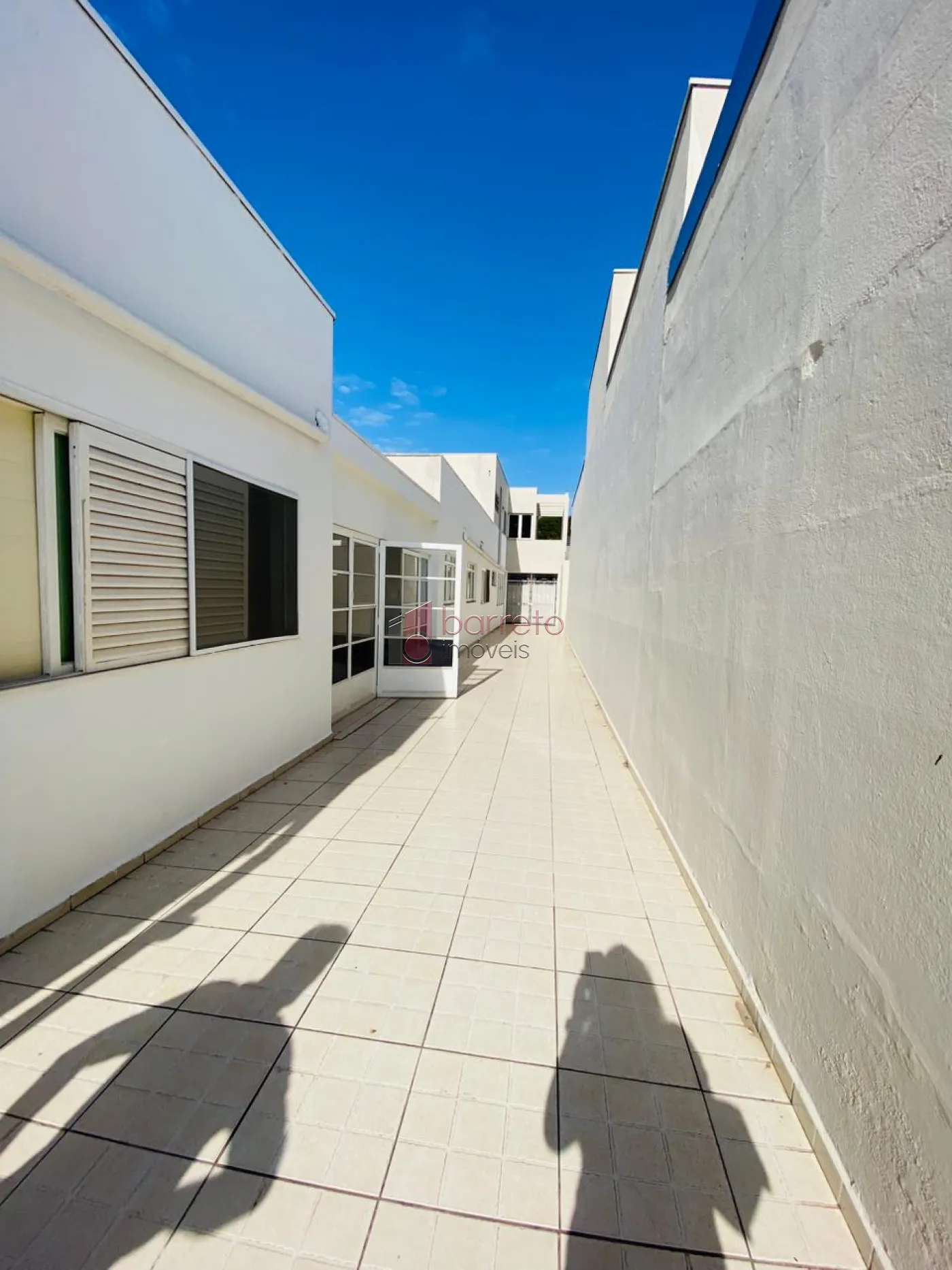 SOBRADO COMERCIAL PARA LOCAÇÃO NO BAIRRO VILA ARENS – JUNDIAÍ/SP