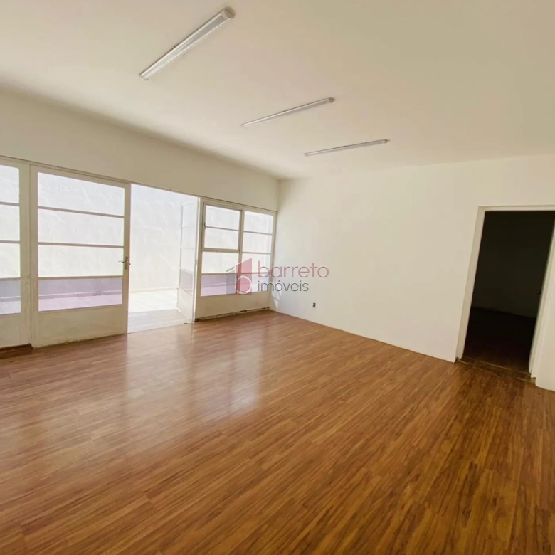 SOBRADO COMERCIAL PARA LOCAÇÃO NO BAIRRO VILA ARENS – JUNDIAÍ/SP
