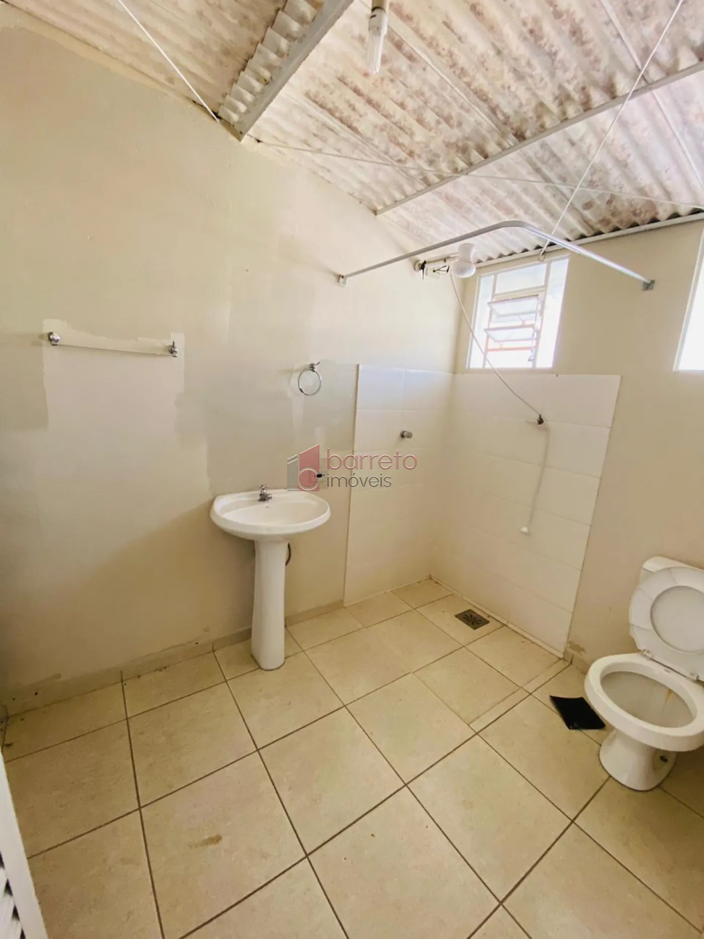 SOBRADO COMERCIAL PARA LOCAÇÃO NO BAIRRO VILA ARENS – JUNDIAÍ/SP