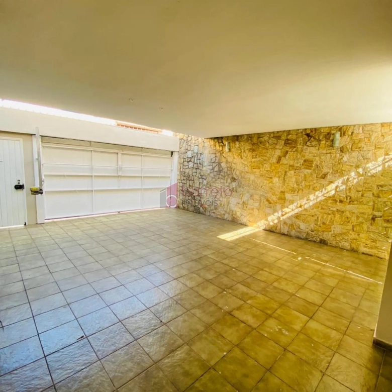 SOBRADO COMERCIAL PARA LOCAÇÃO NO BAIRRO VILA ARENS – JUNDIAÍ/SP