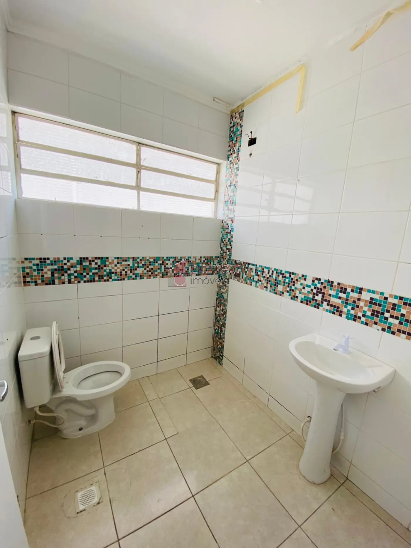 SOBRADO COMERCIAL PARA LOCAÇÃO NO BAIRRO VILA ARENS – JUNDIAÍ/SP