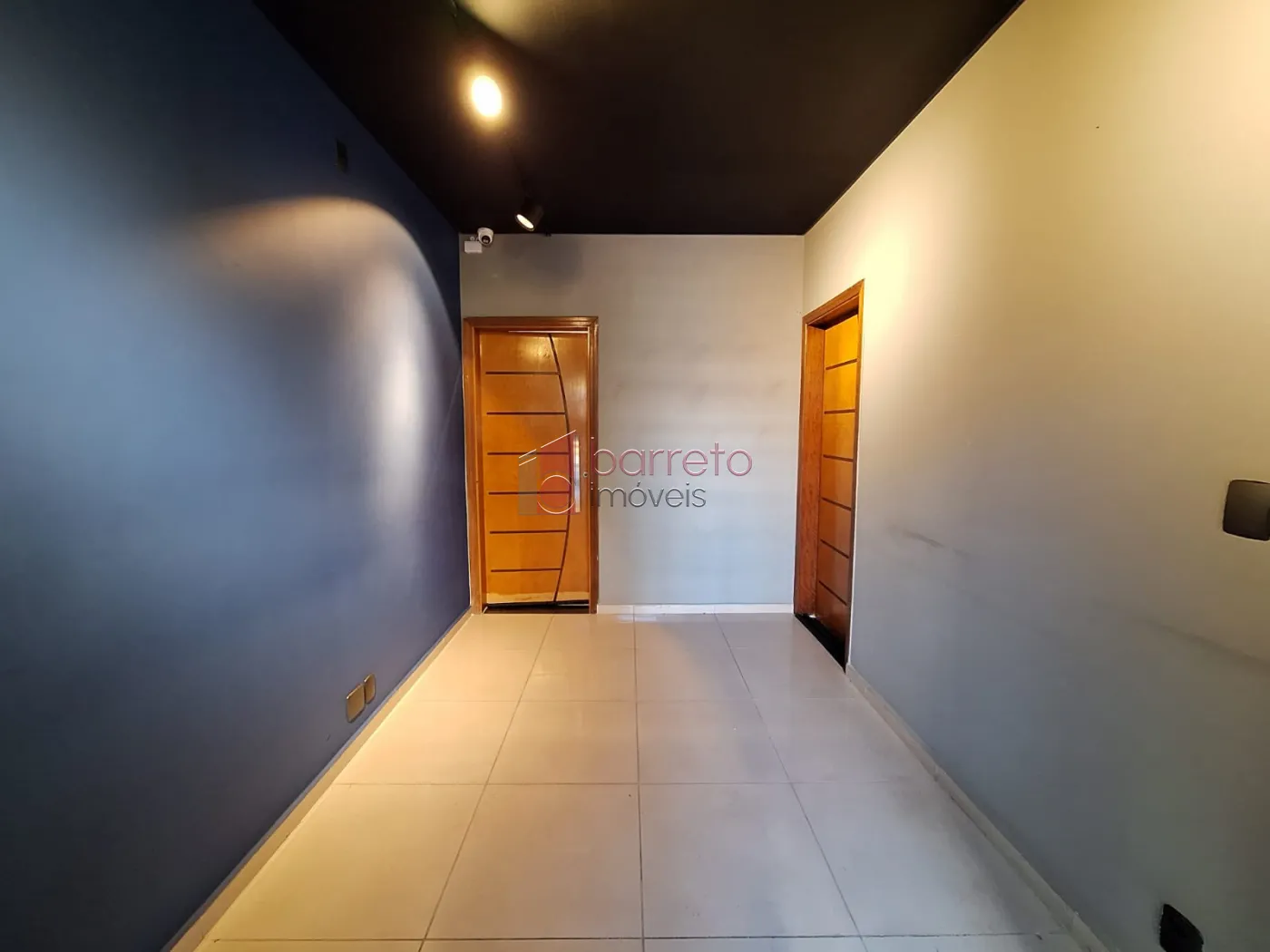 SALÃO TÉRREO COMERCIAL PARA LOCAÇÃO NO JARDIM MESSINA – JUNDIAÍ/SP