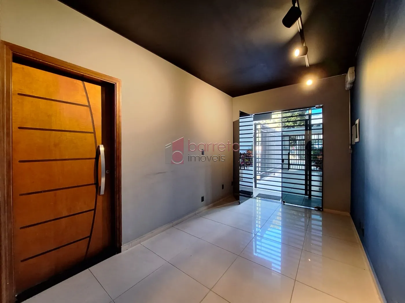 SALÃO TÉRREO COMERCIAL PARA LOCAÇÃO NO JARDIM MESSINA – JUNDIAÍ/SP