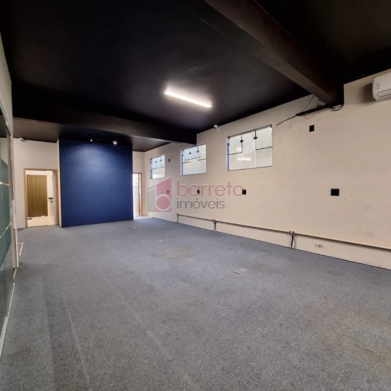 SALÃO TÉRREO COMERCIAL PARA LOCAÇÃO NO JARDIM MESSINA – JUNDIAÍ/SP