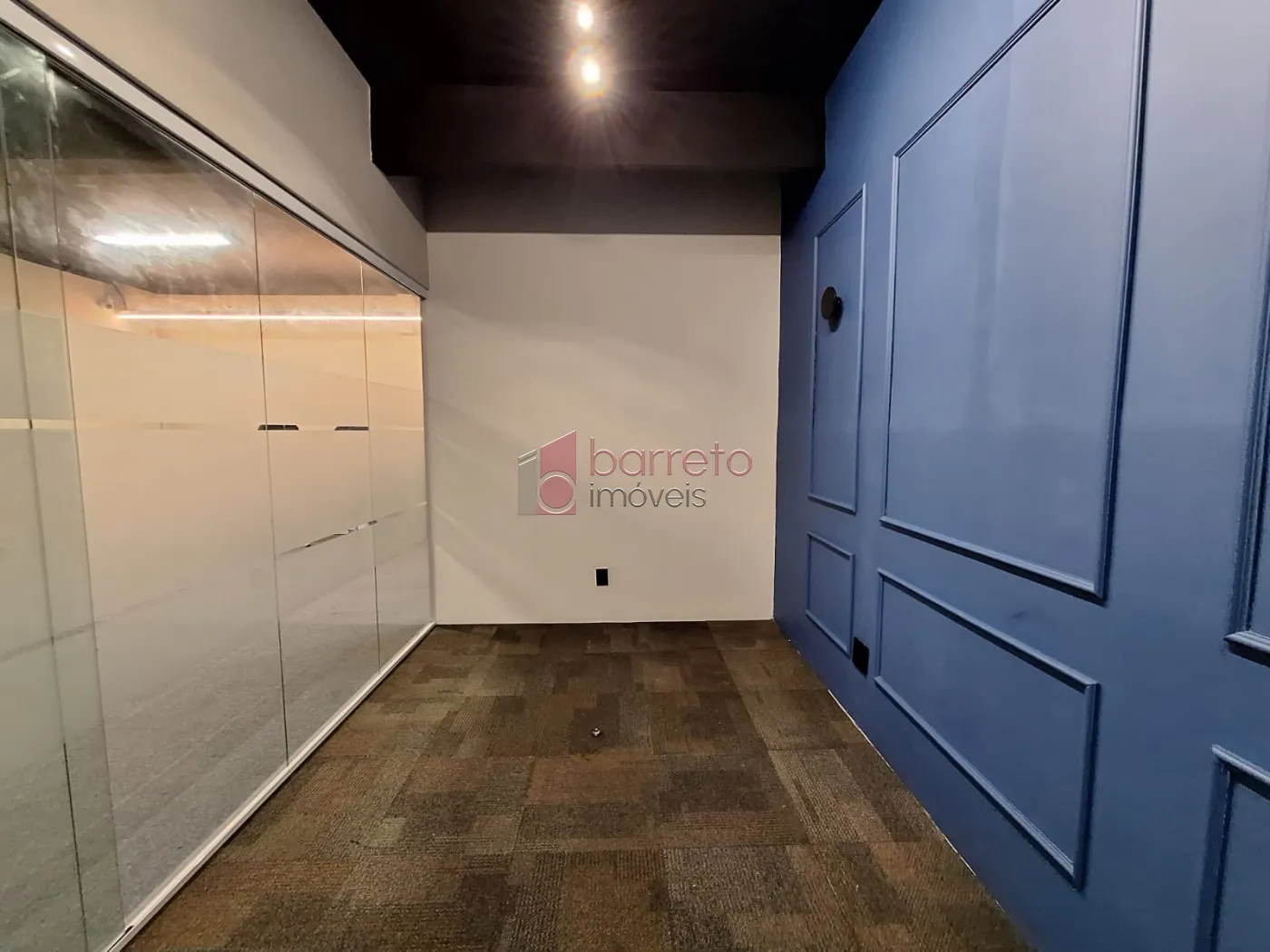 SALÃO TÉRREO COMERCIAL PARA LOCAÇÃO NO JARDIM MESSINA – JUNDIAÍ/SP