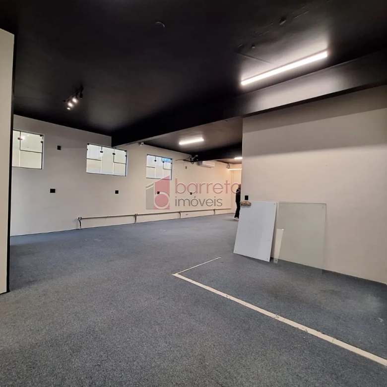 SALÃO TÉRREO COMERCIAL PARA LOCAÇÃO NO JARDIM MESSINA – JUNDIAÍ/SP