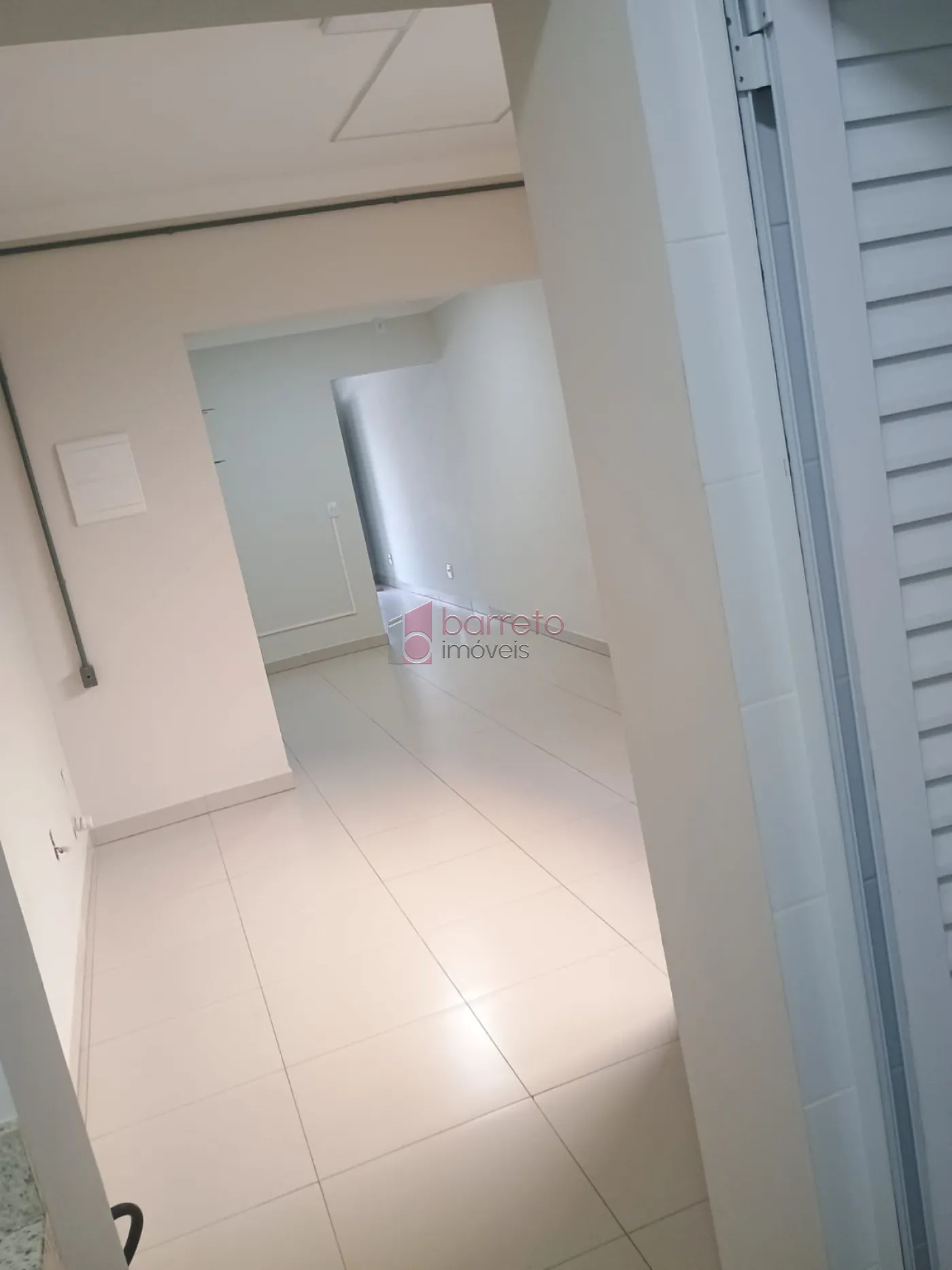 SALA COMERCIAL PARA LOCAÇÃO NO JARDIM BONFIGLIOLI – JUNDIAÍ/SP