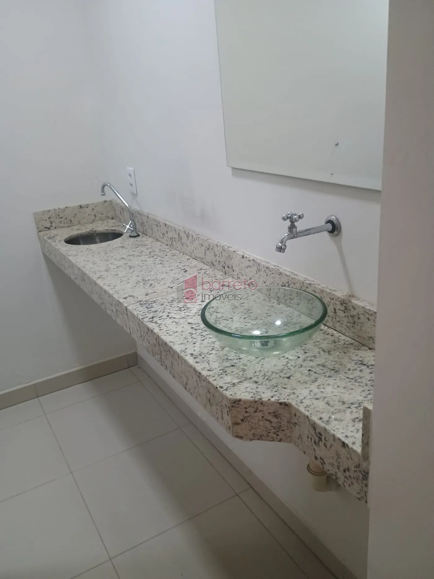 SALA COMERCIAL PARA LOCAÇÃO NO JARDIM BONFIGLIOLI – JUNDIAÍ/SP