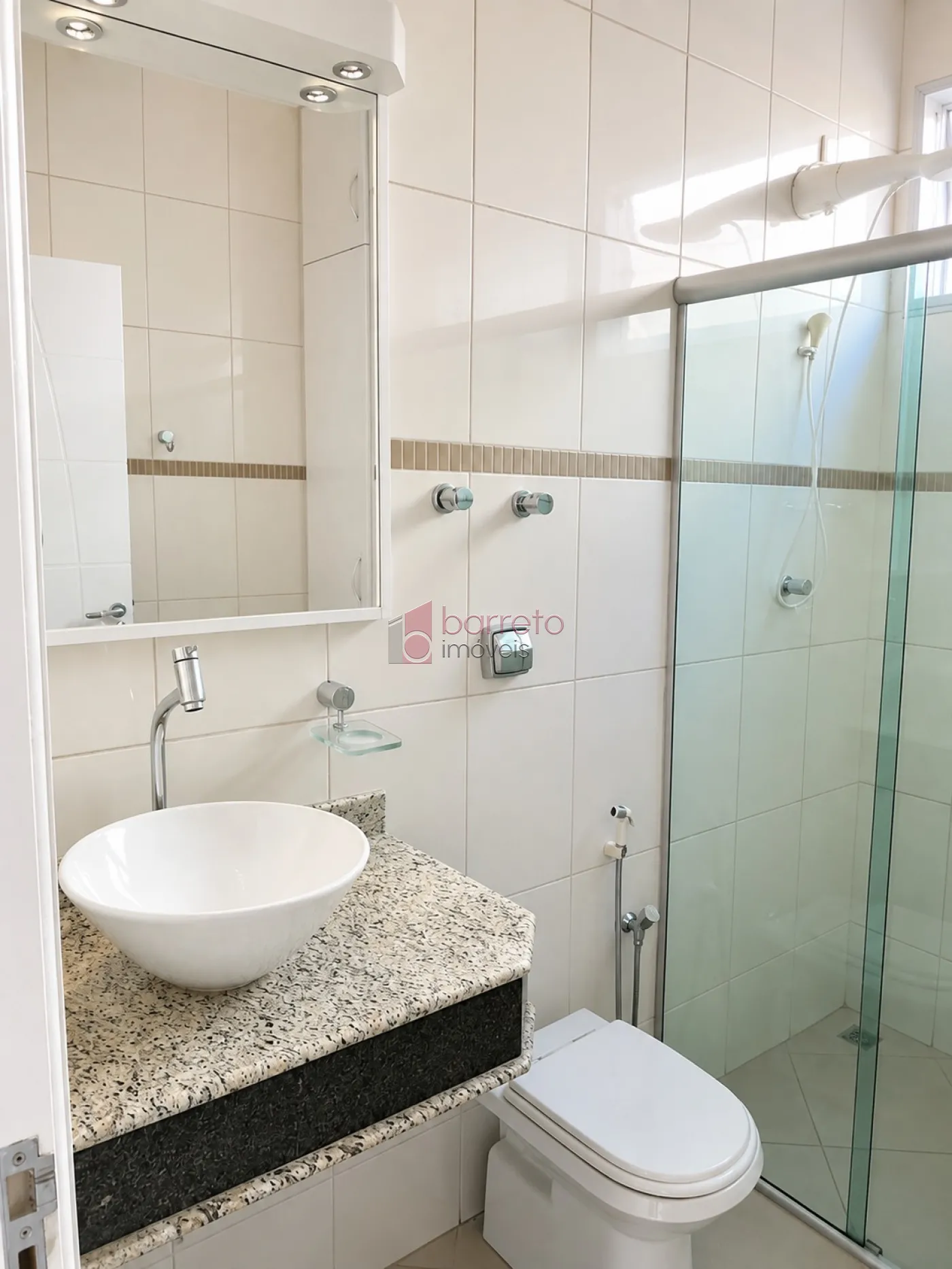 PRÉDIO COMERCIAL PARA LOCAÇÃO NO CAXAMBÚ – JUNDIAÍ/SP