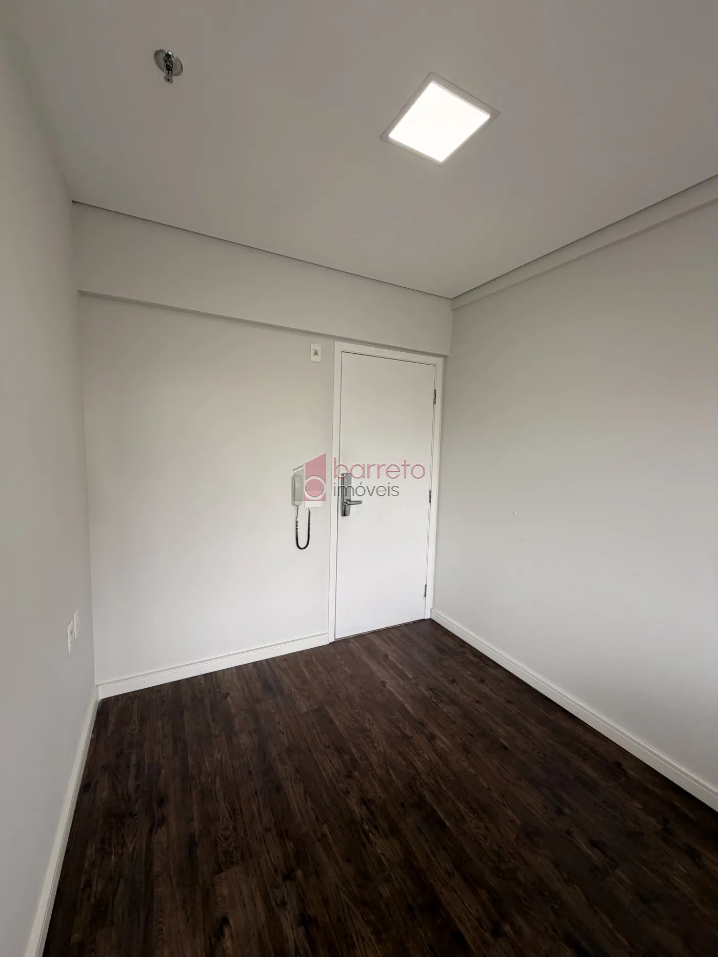 SALA COMERCIAL PARA LOCAÇÃO NO CONDOMÍNIO MONDIAL SETIN – JUNDIAÍ/SP