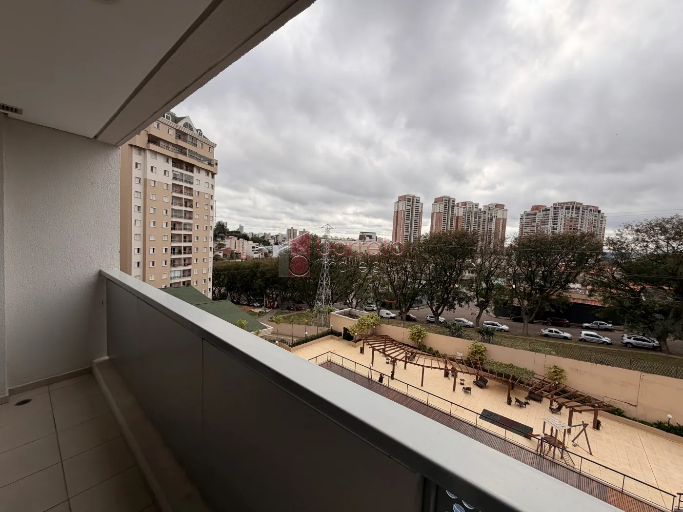SALA COMERCIAL PARA LOCAÇÃO NO CONDOMÍNIO MONDIAL SETIN – JUNDIAÍ/SP