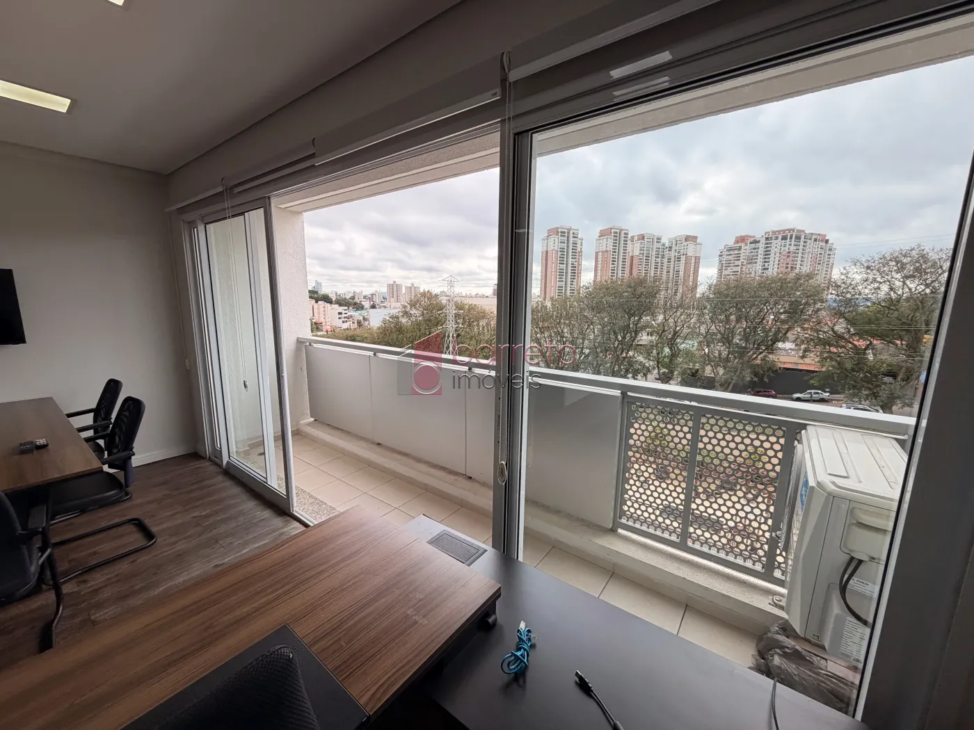 SALA COMERCIAL PARA LOCAÇÃO NO CONDOMÍNIO MONDIAL SETIN – JUNDIAÍ/SP