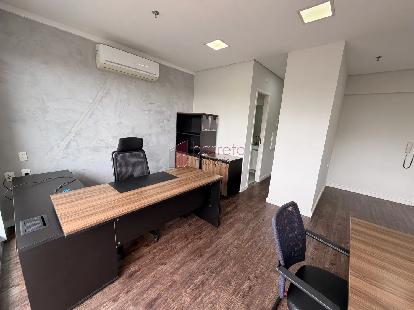 SALA COMERCIAL PARA LOCAÇÃO NO CONDOMÍNIO MONDIAL SETIN – JUNDIAÍ/SP
