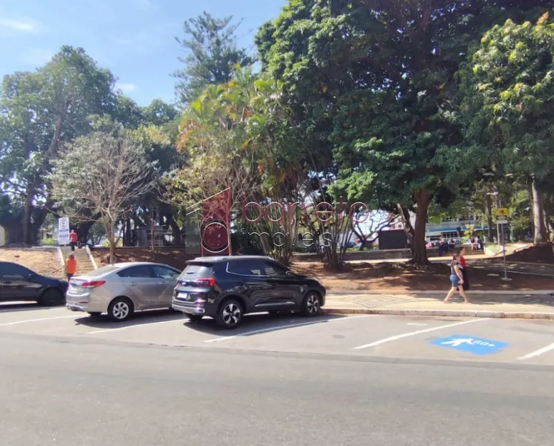 SALA COMERCIAL PARA LOCAÇÃO NO EDIFÍCIO MILÃO NO CENTRO – JUNDIAÍ/SP